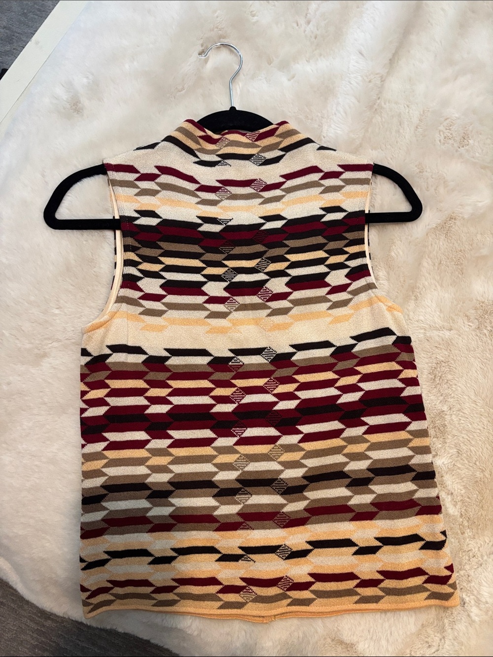St. John Sleeveless Geometric Knit Top - Burgundy, Cream, Tan, Black
